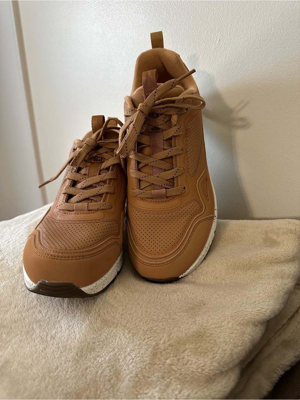 New Skechers Uno Women's Stand on Air Tan Brown Sneakers . New. Size 9 NB - Picture 6 of 7